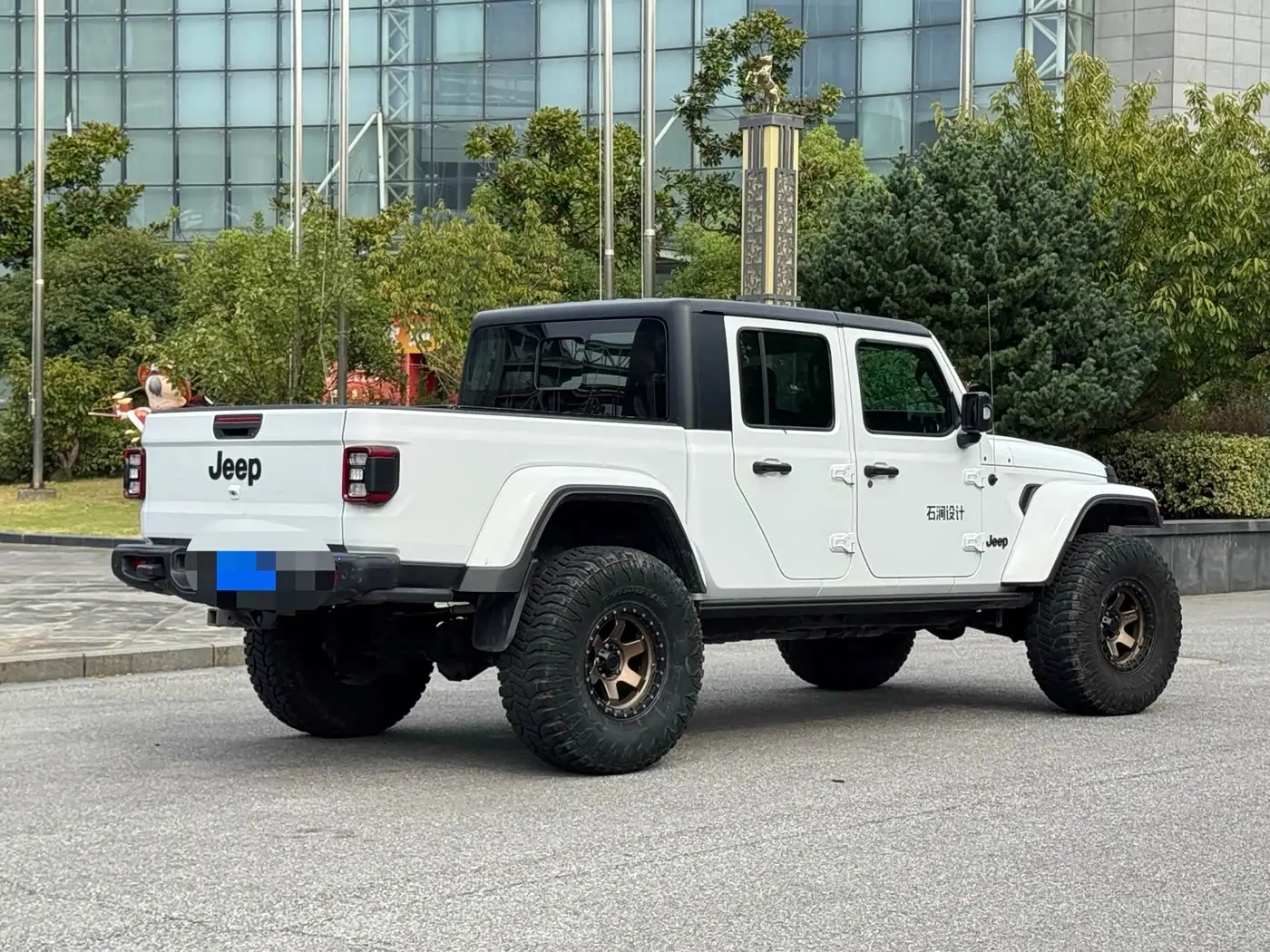 Jeep Gladiator 2023 — Фото 3/11