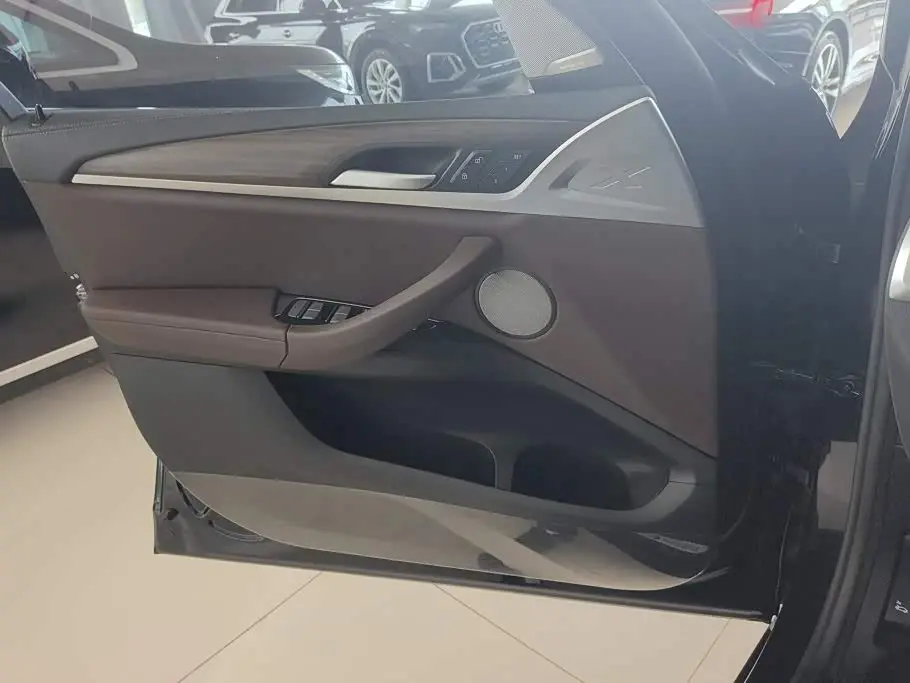 BMW X3 2023 — Photo 7/16