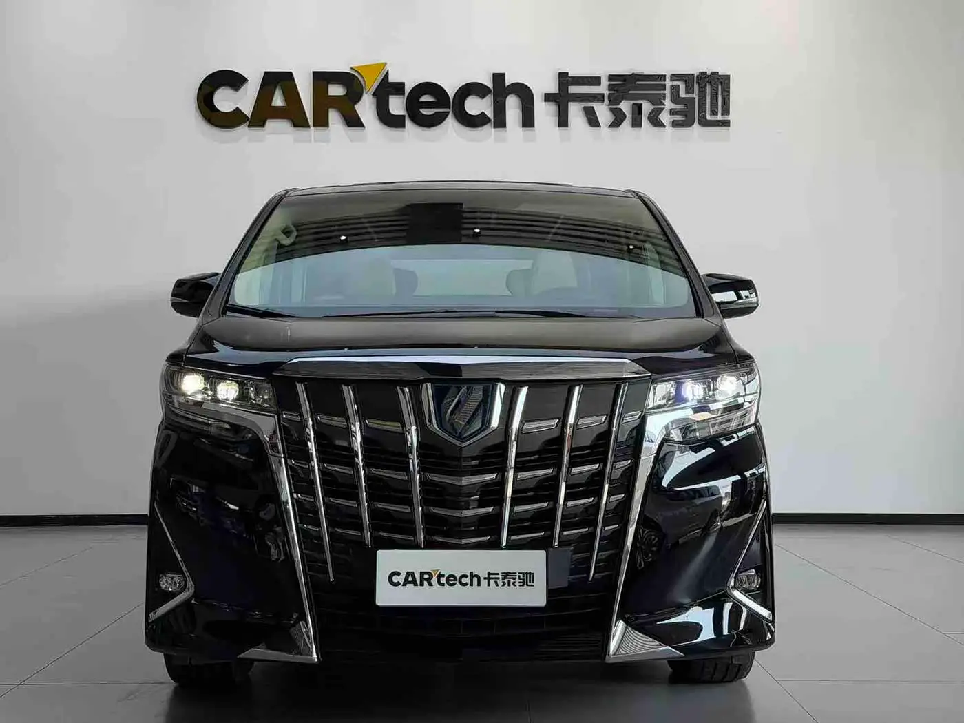 Toyota Alphard, 2021