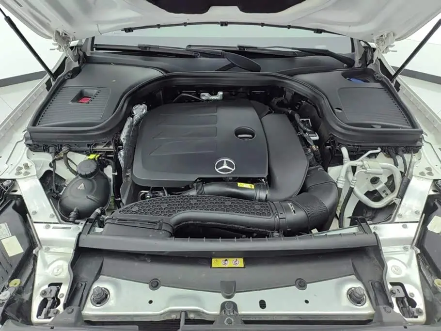 Mercedes-Benz GLC Coupe 2021 — ფოტო 10/16