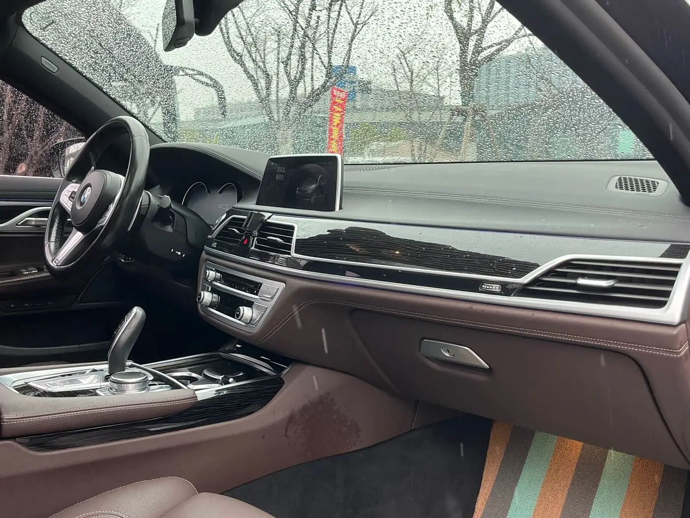 BMW 7 Series 2018 — Фото 12/18
