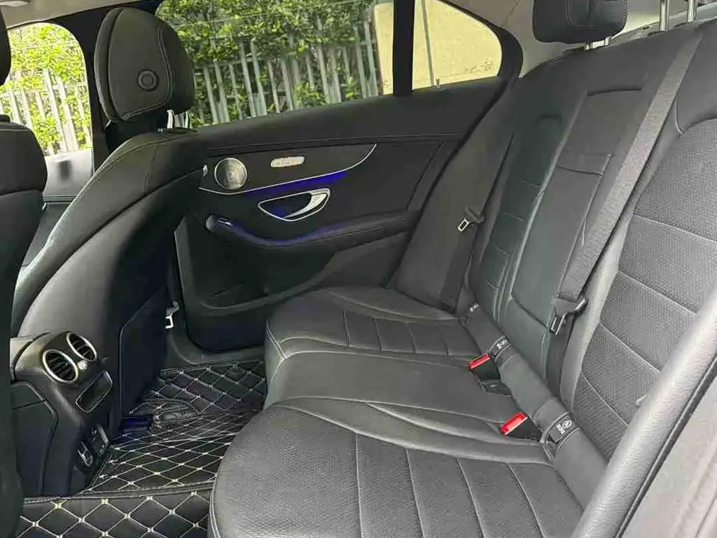 Mercedes-Benz C-Class 2021 — Фото 10/10