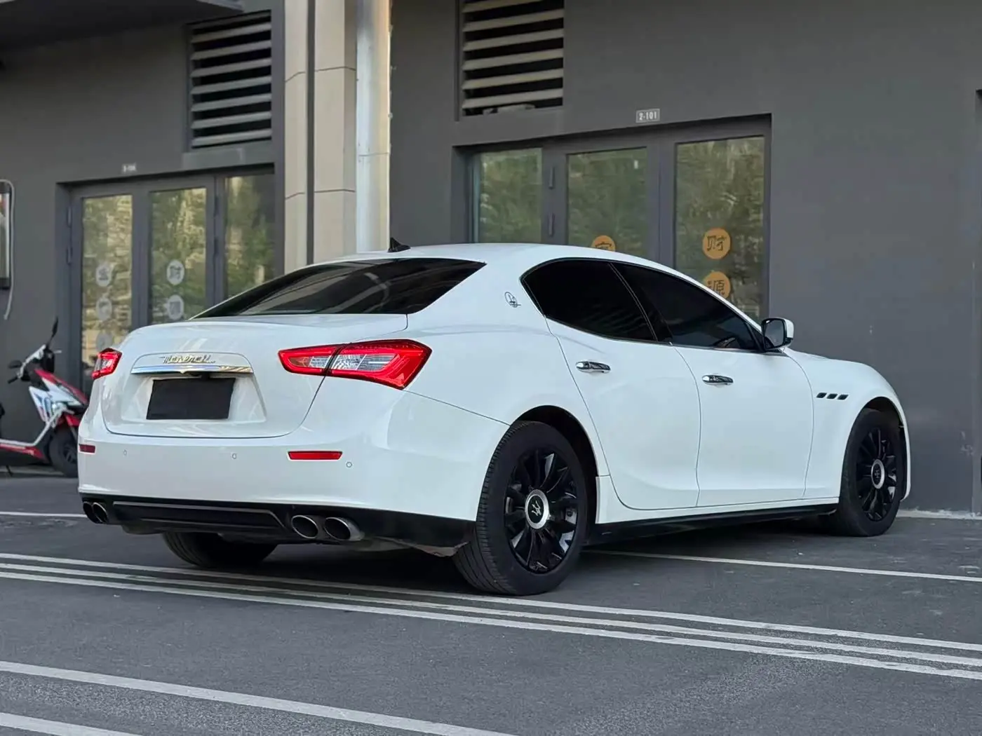 Maserati Ghibli 2016 — Фото 5/19