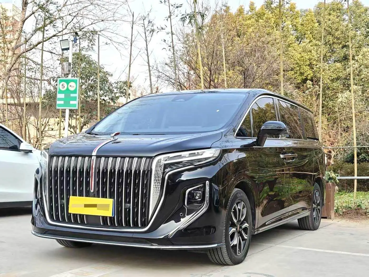 Hongqi HQ9, 2023