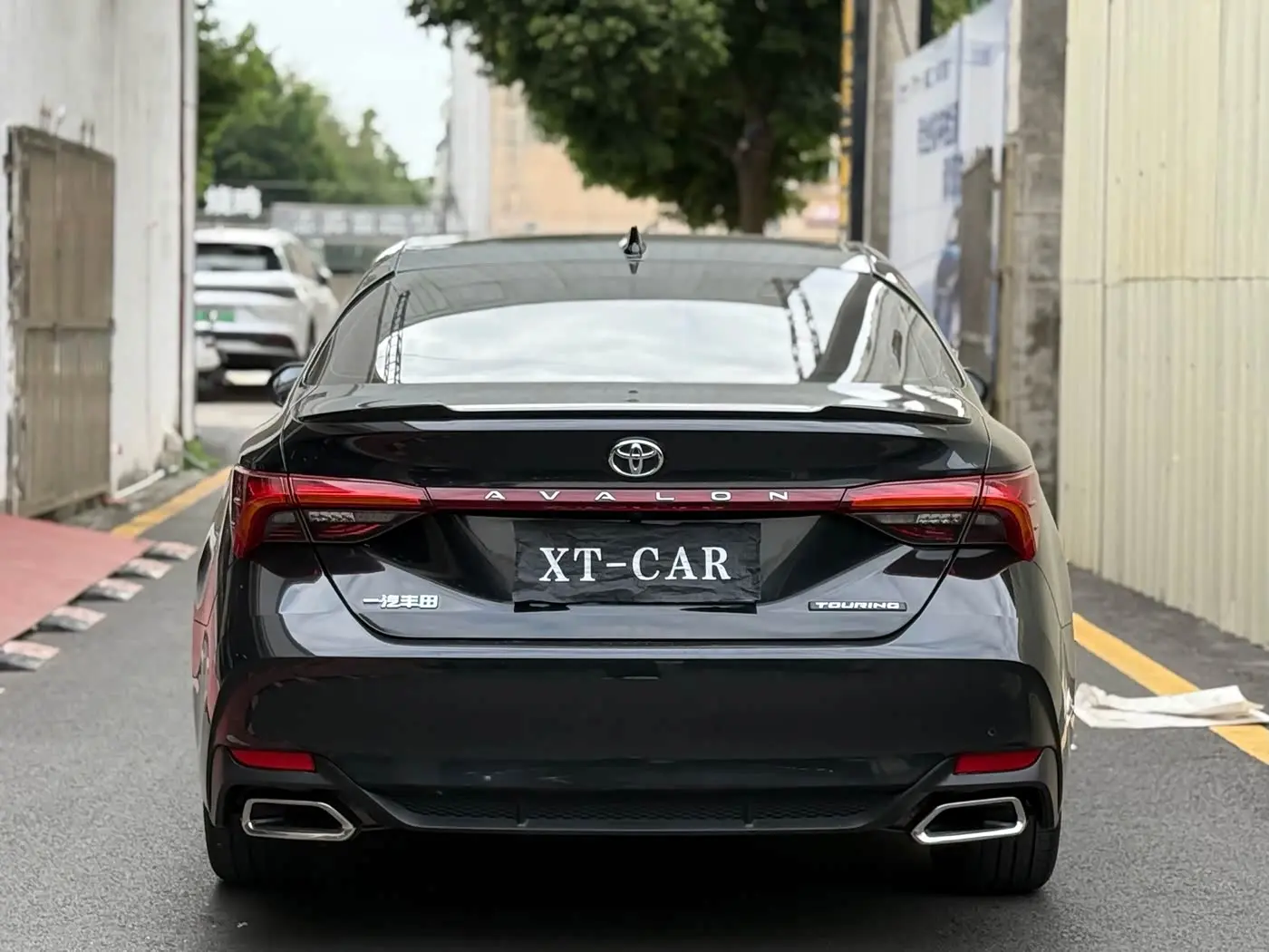 Toyota Avalon 2022 — Фото 18/19