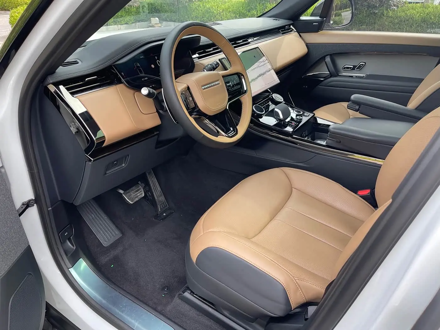 Land Rover Range Rover Sport 2023 — Фото 3/9