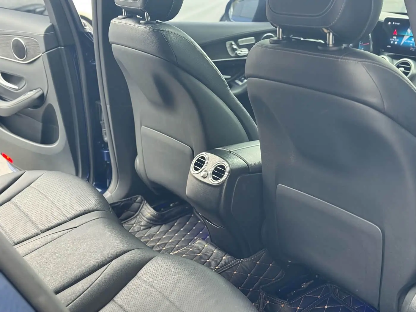 Mercedes-Benz GLC Coupe 2020 — Photo 12/20
