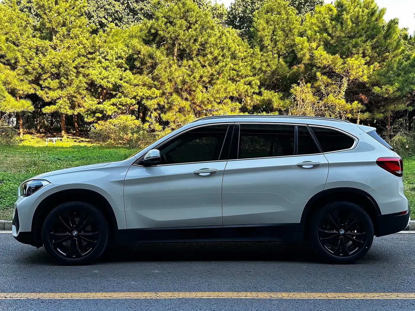 BMW X1 2021 — Photo 3/18
