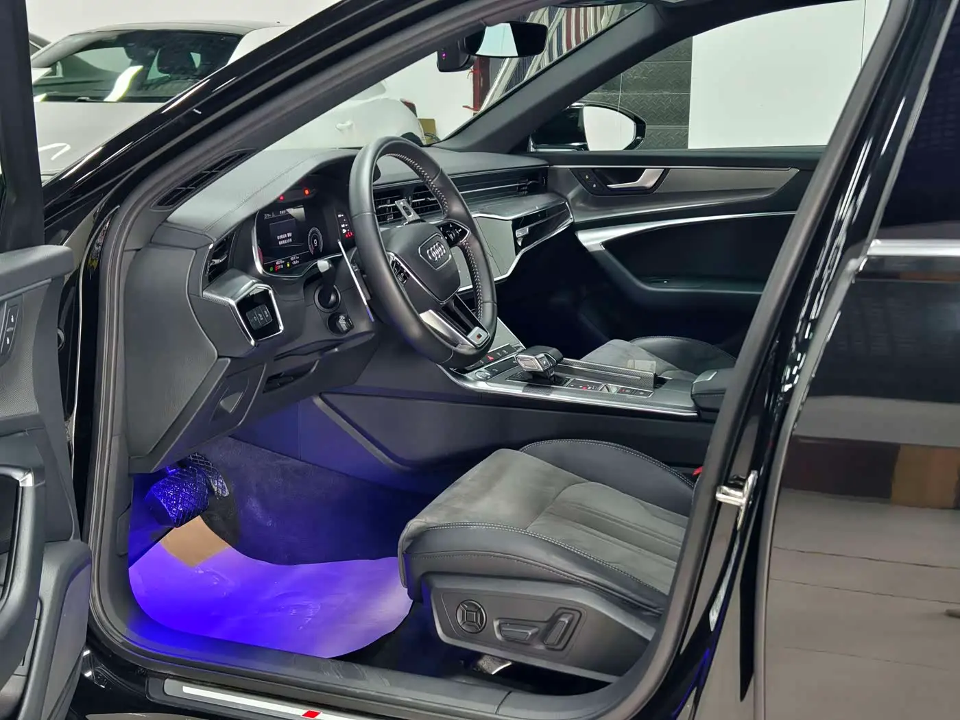 Audi A6L 2020 — Şəkil 6/9