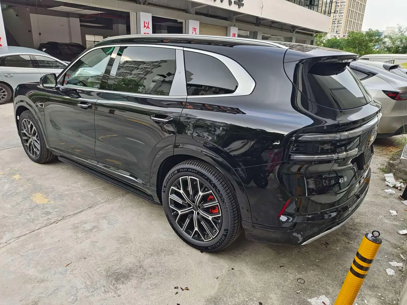ZEEKR 8X 2026 — Photo 8/9