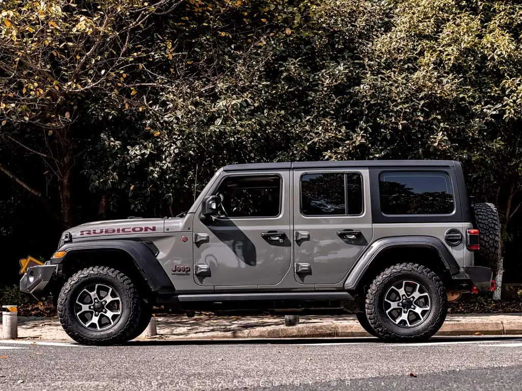 Jeep Wrangler 2021 — Фото 3/14