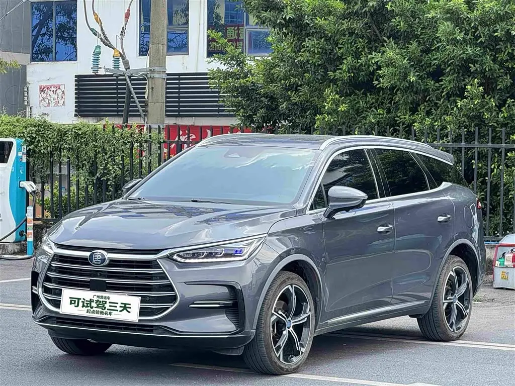 BYD Tang New Energy 2021 — Photo 1/9