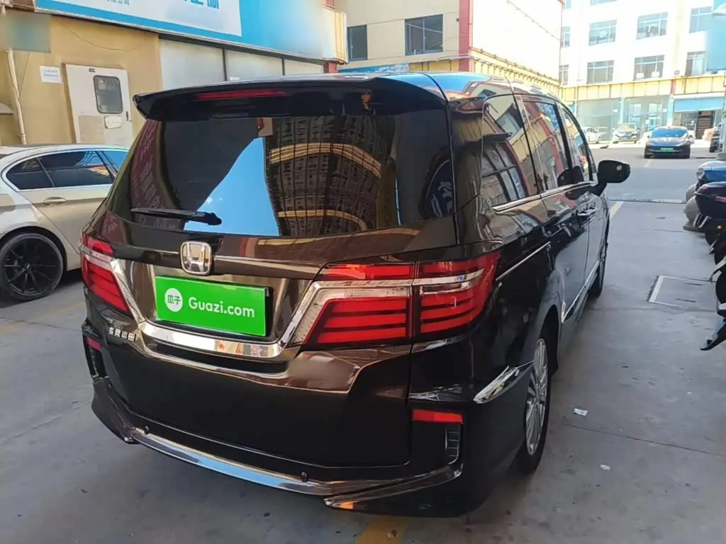 Honda Elysion 2019 — Photo 7/20