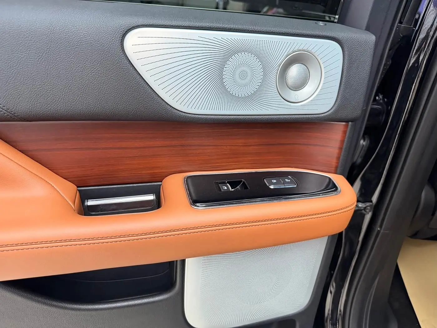 Lincoln Navigator 2022 — Фото 13/16