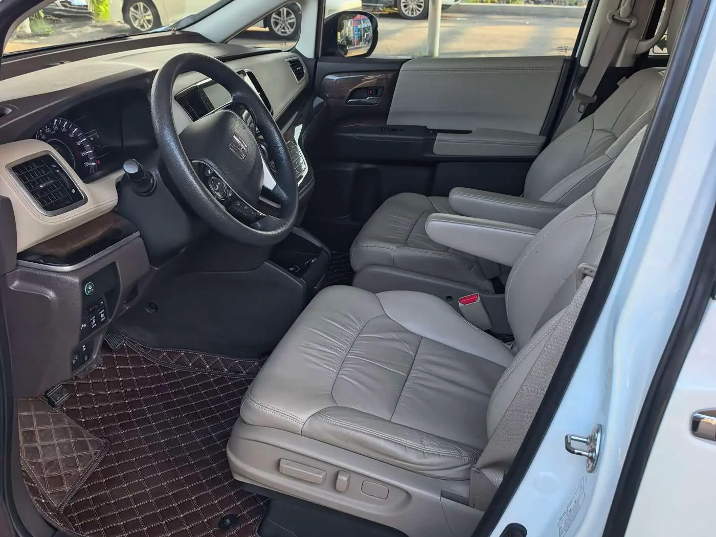 Honda Odyssey 2018 — Photo 4/9