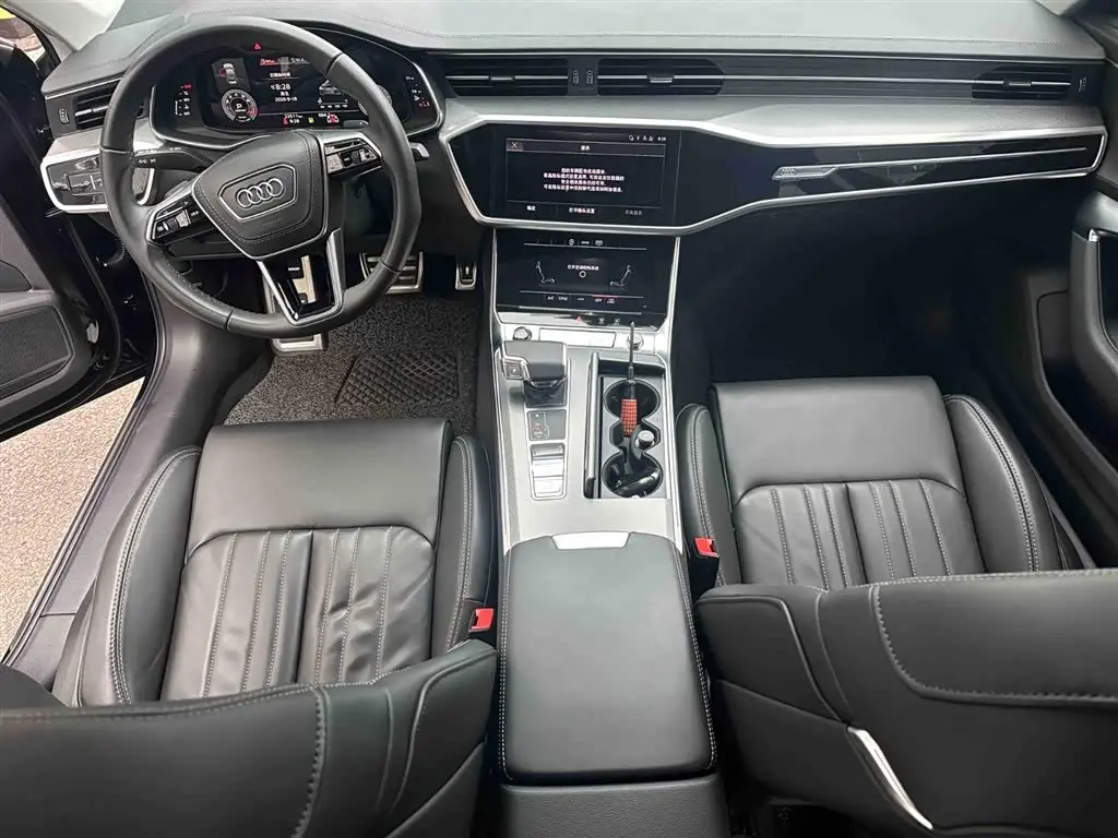 Audi A6L 2024 — Photo 13/20