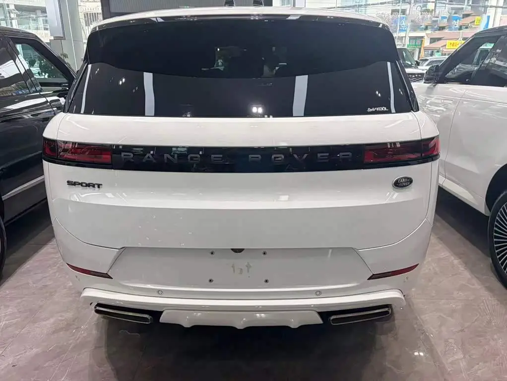 Land Rover Range Rover Sport 2023 — Photo 5/15