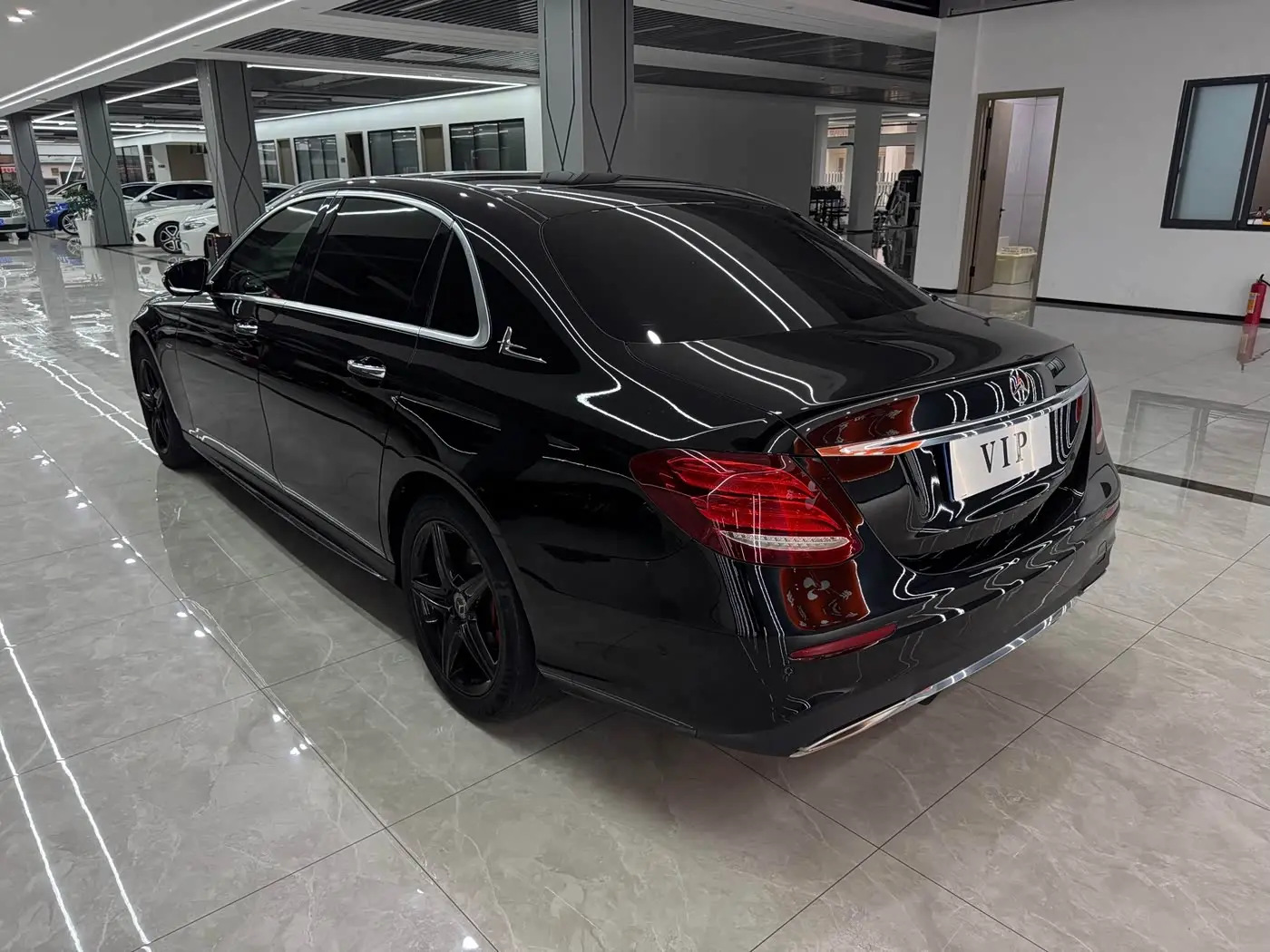 Mercedes-Benz E-Class 2020 — Фото 6/20