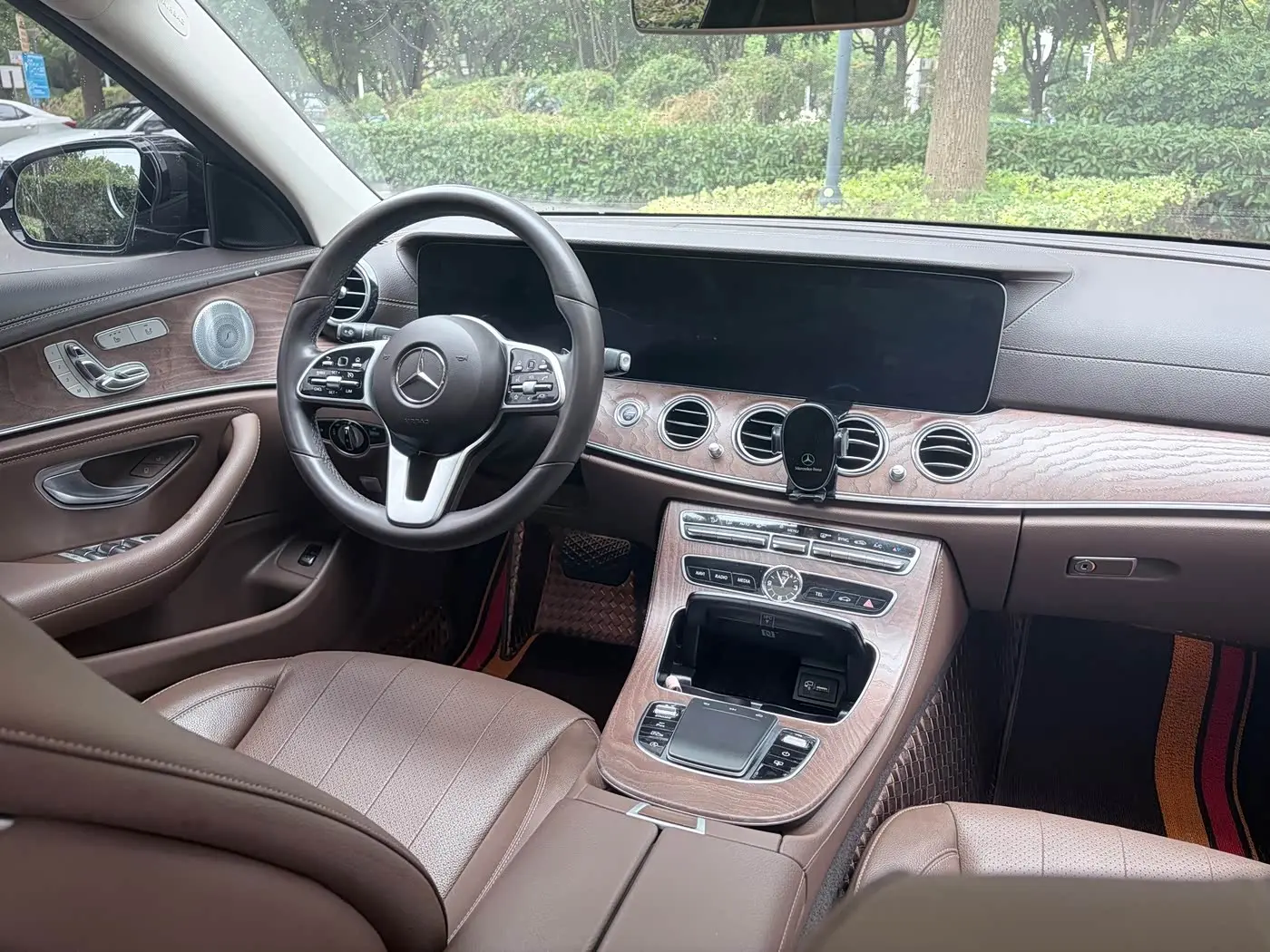 Mercedes-Benz E-Class 2020 — Фото 16/19
