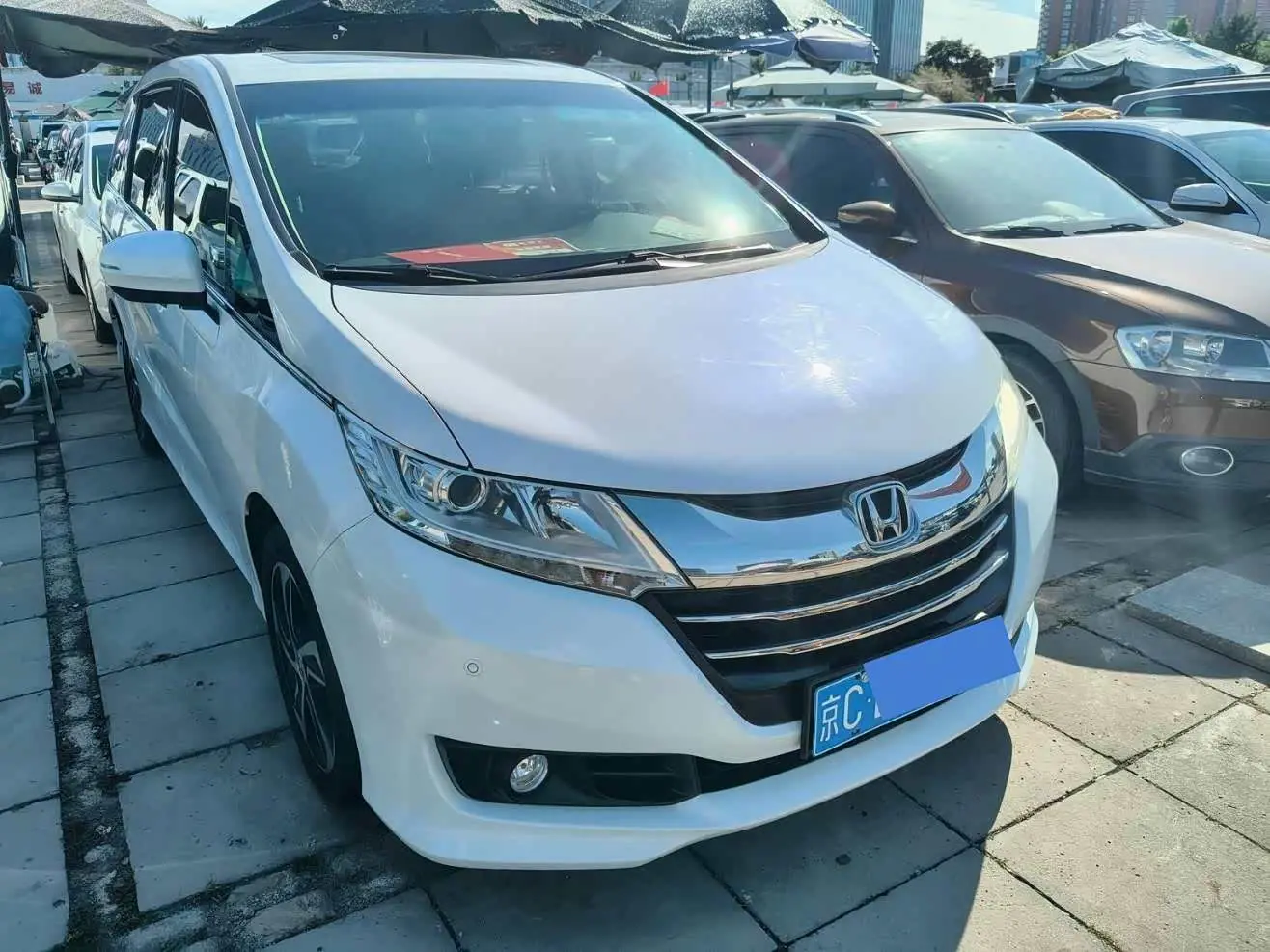 Honda Odyssey 2018 — Фото 3/15