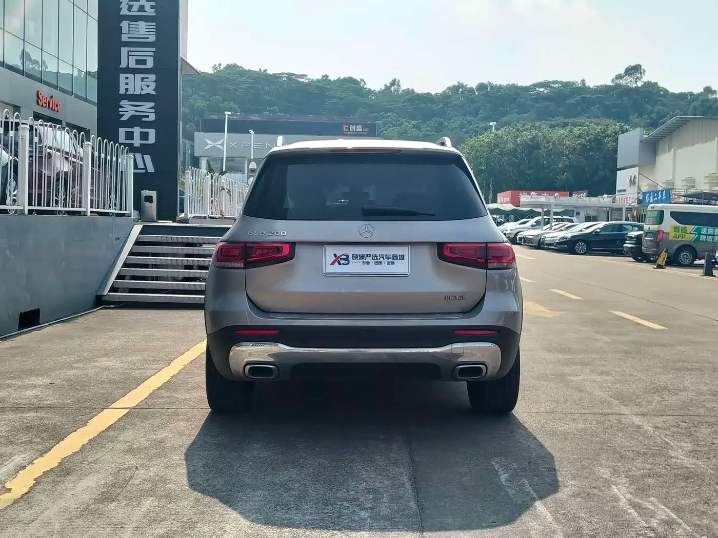 Mercedes-Benz GLB 2021 — Фото 4/16