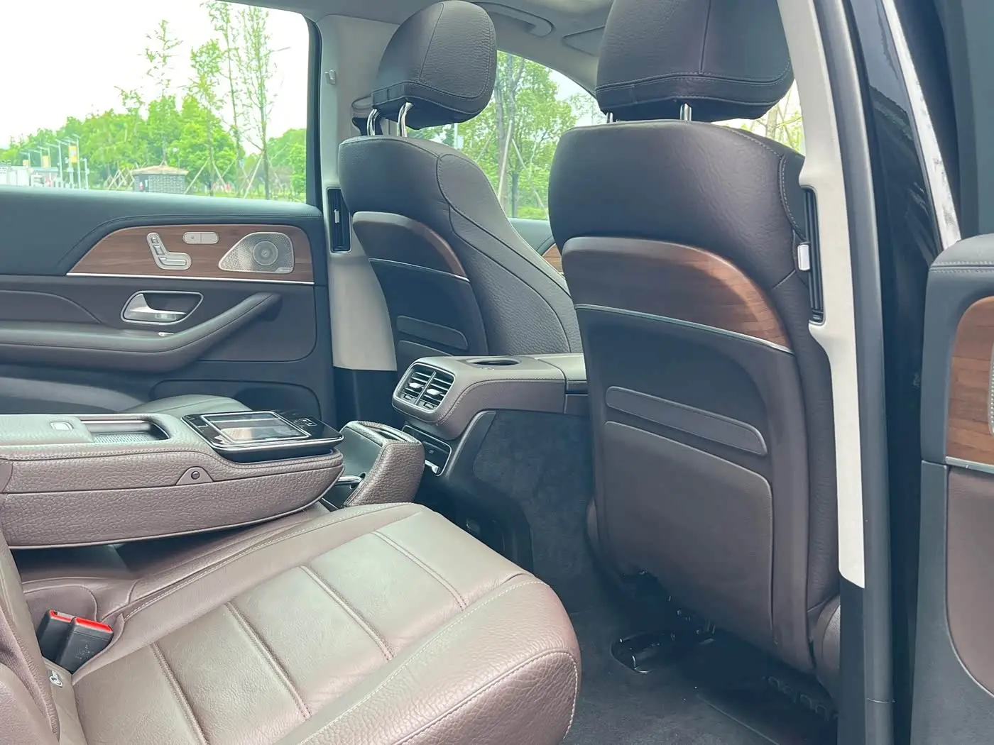 Mercedes-Benz GLS 2022 — Photo 16/18