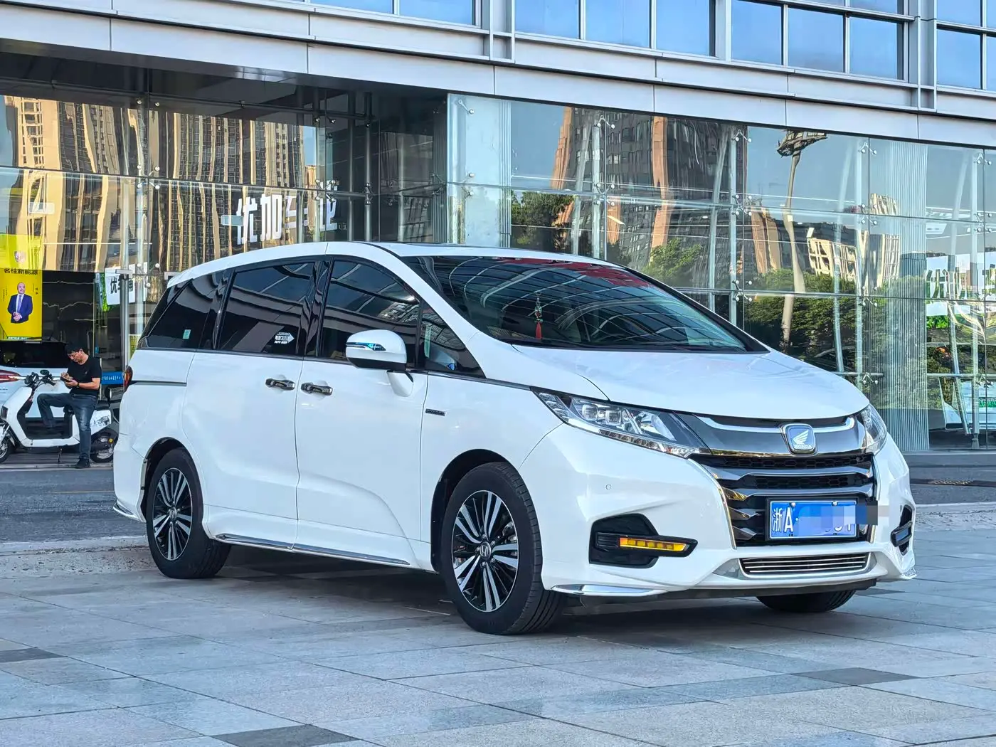 Honda Odyssey 2020 — Фото 4/19