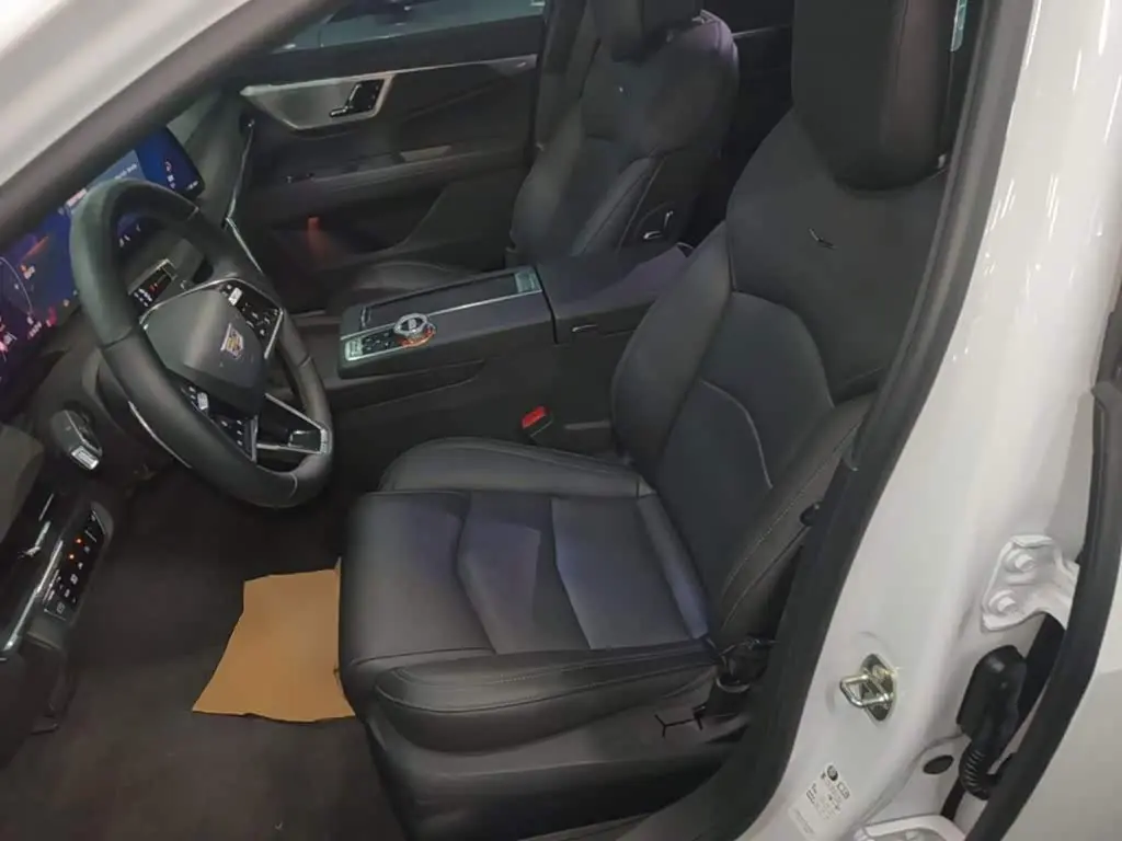 Cadillac CT6 2026 — Photo 15/20