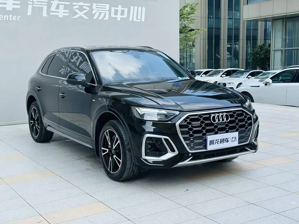 Audi Q5L 2025 — Фото 3/20