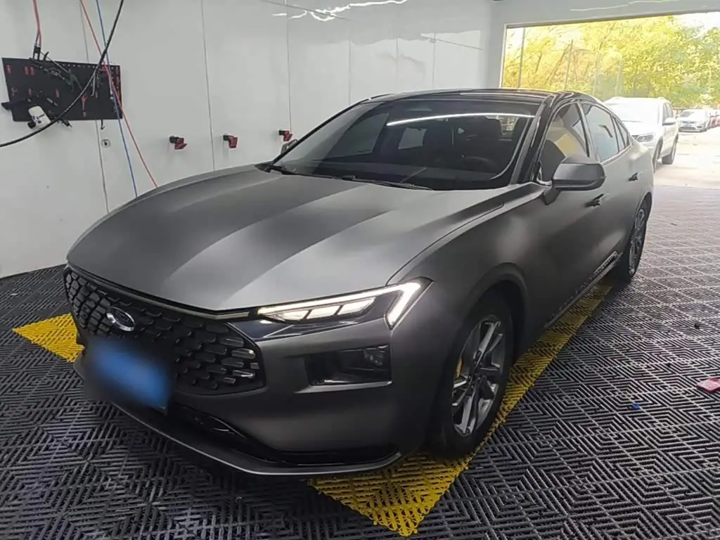 Ford Mondeo 2023 — Photo 2/20
