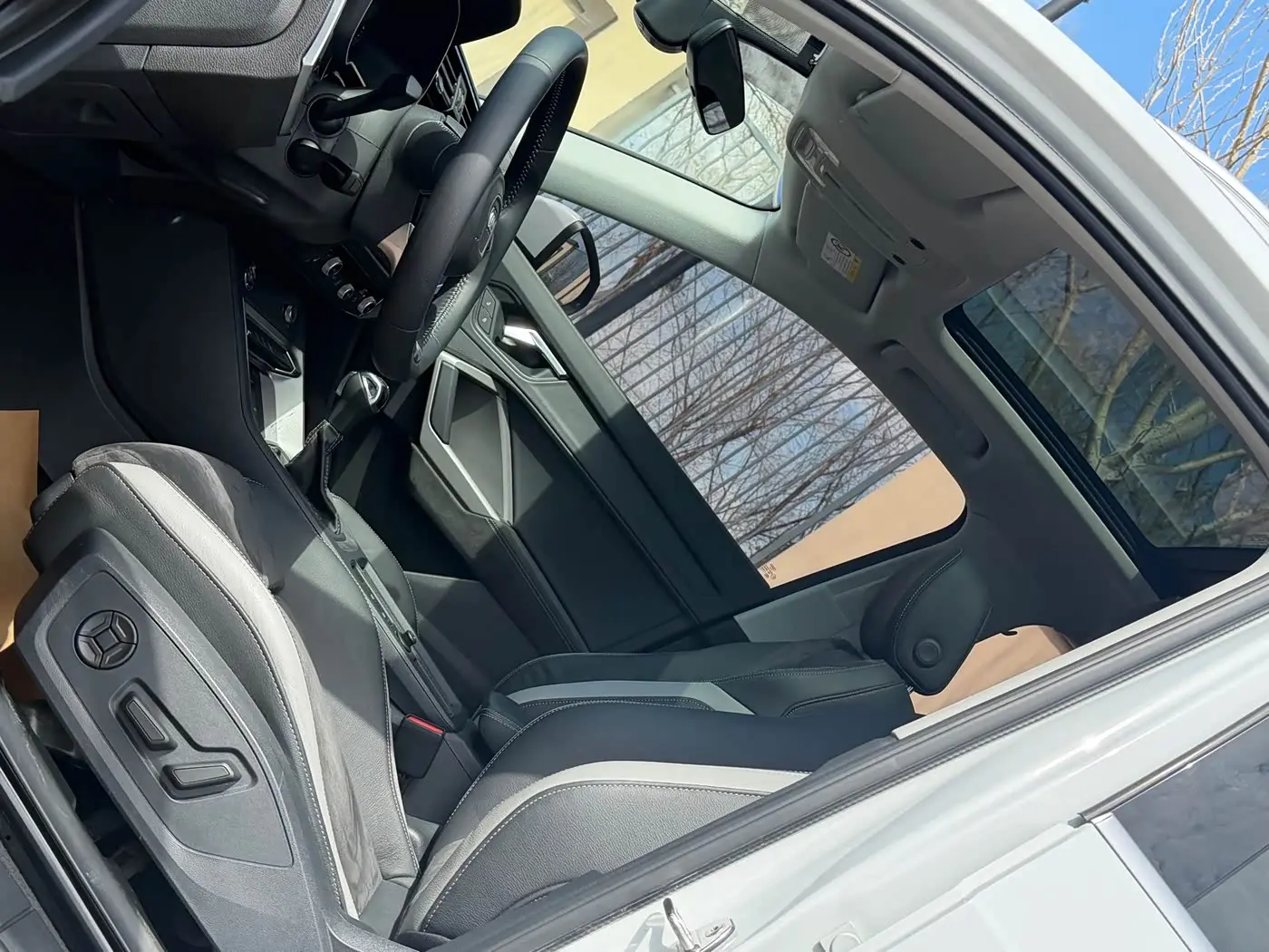Audi Q3 2022 — Şəkil 10/16