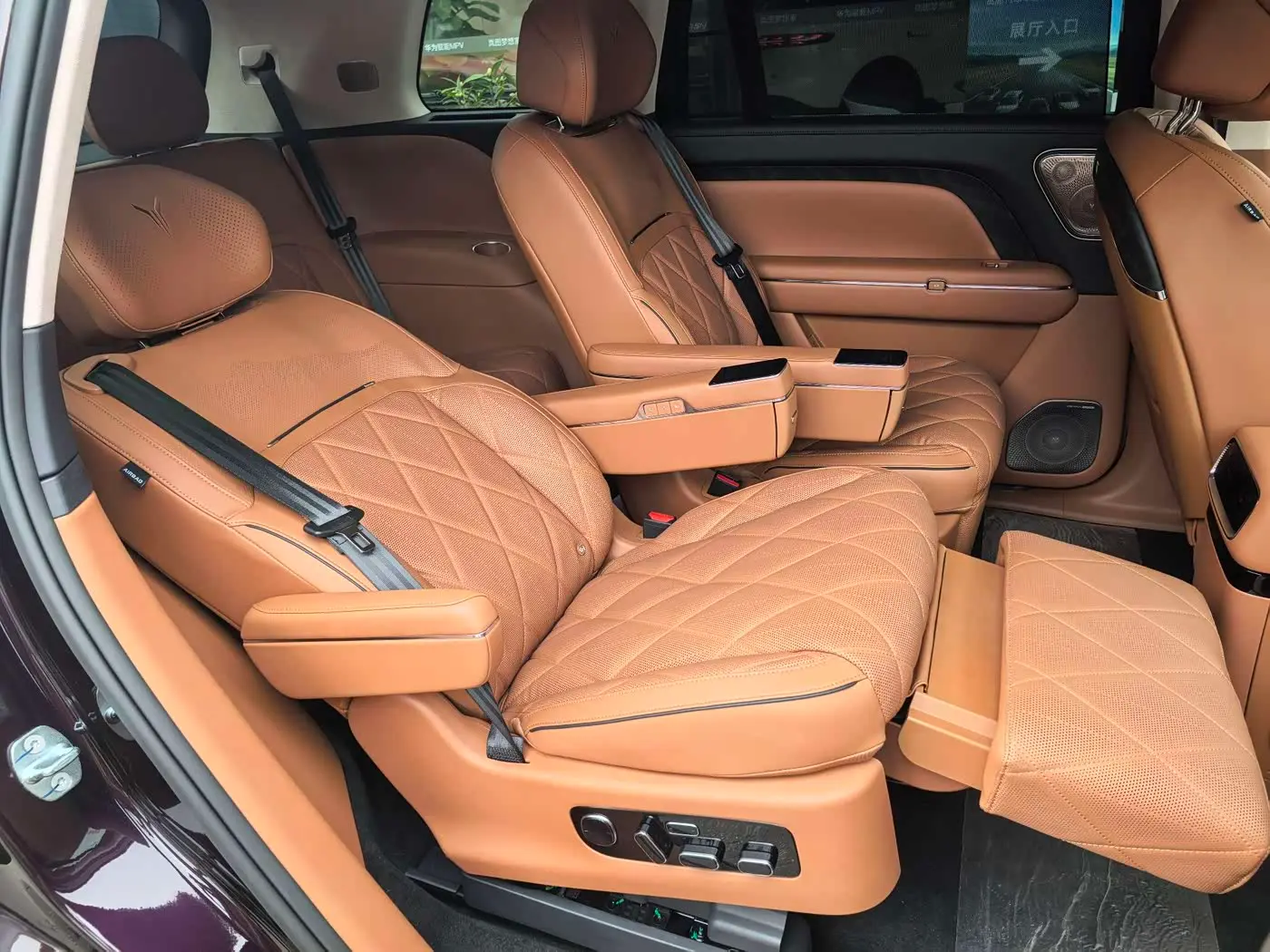 Voyah Auto VOYAH Taisan 2025 — Photo 18/20