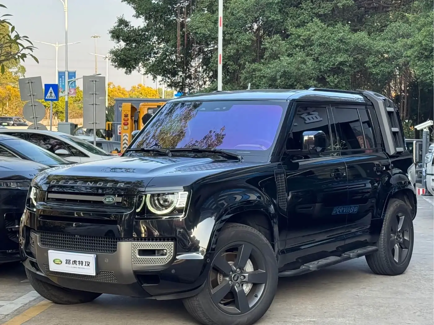 Land Rover Defender, 2024