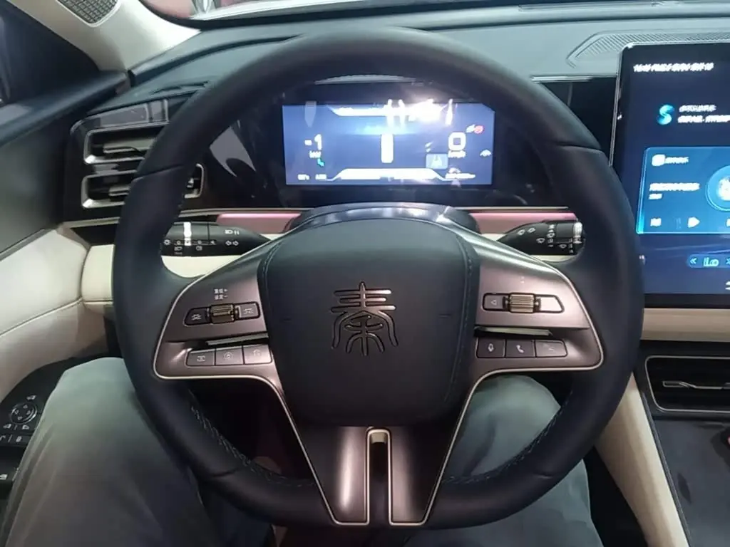 BYD Qin L 2025 — Photo 11/20