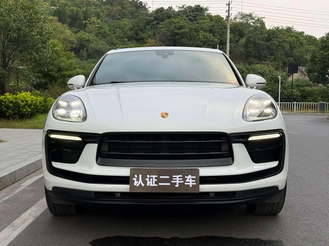 Porsche Macan 2023 — Фото 2/18