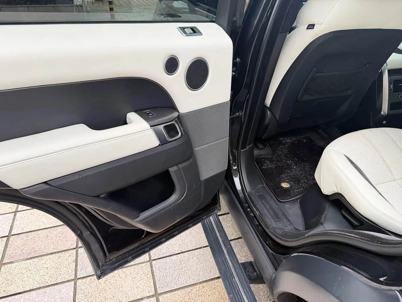 Land Rover Range Rover Sport 2017 — Photo 17/20