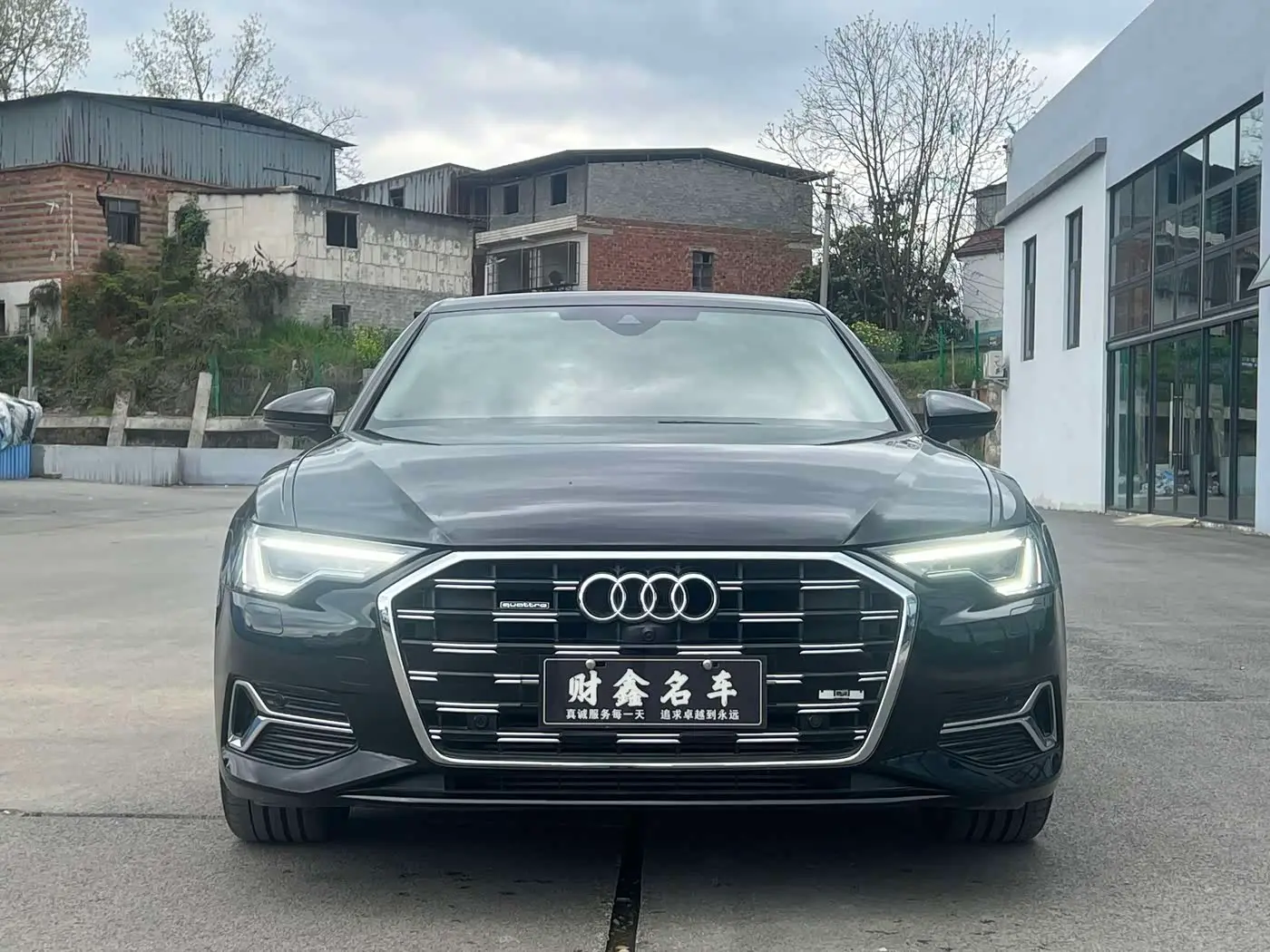Audi A6L 2023 — Фото 2/17