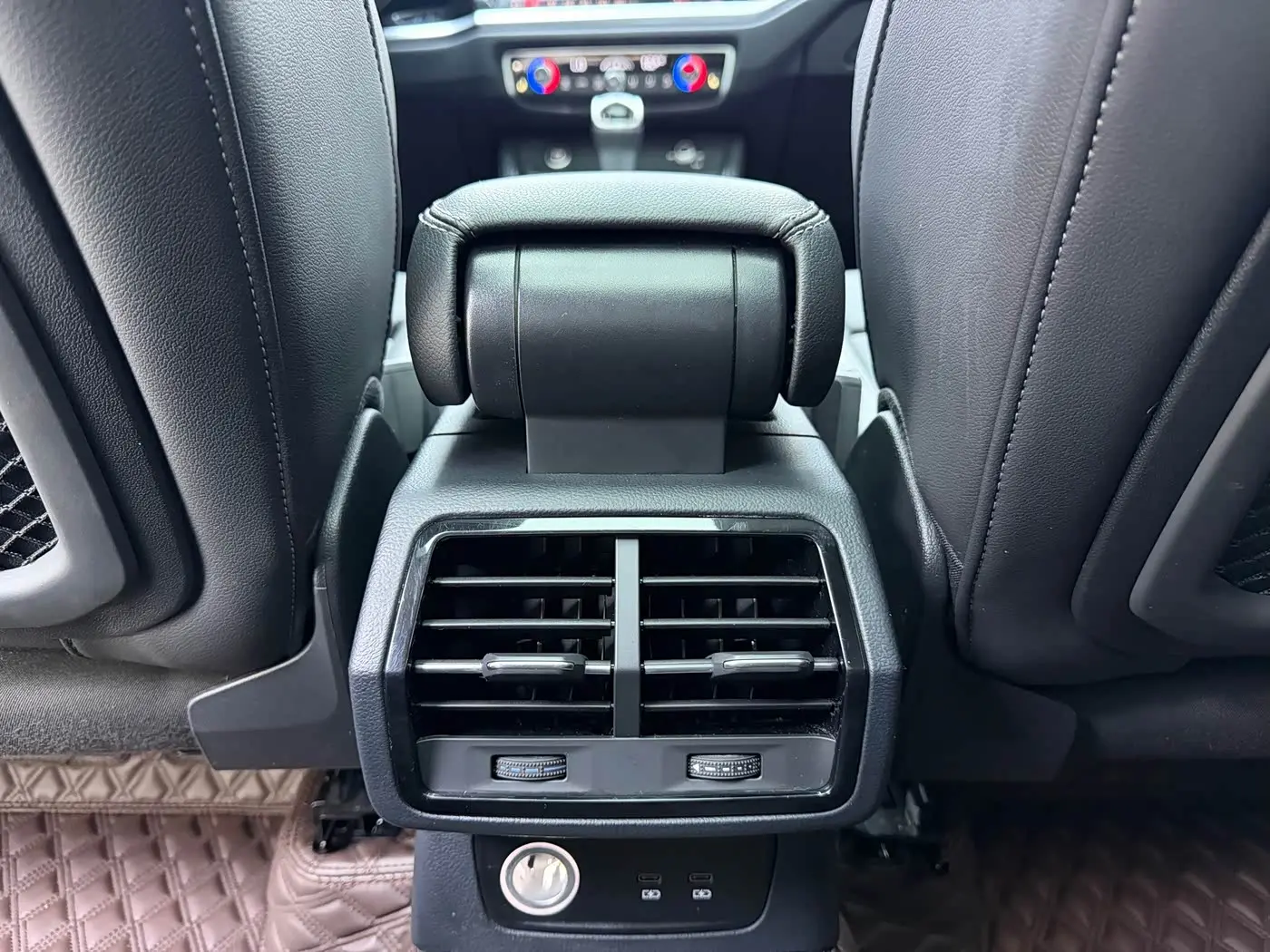 Audi Q3 2022 — Фото 16/20