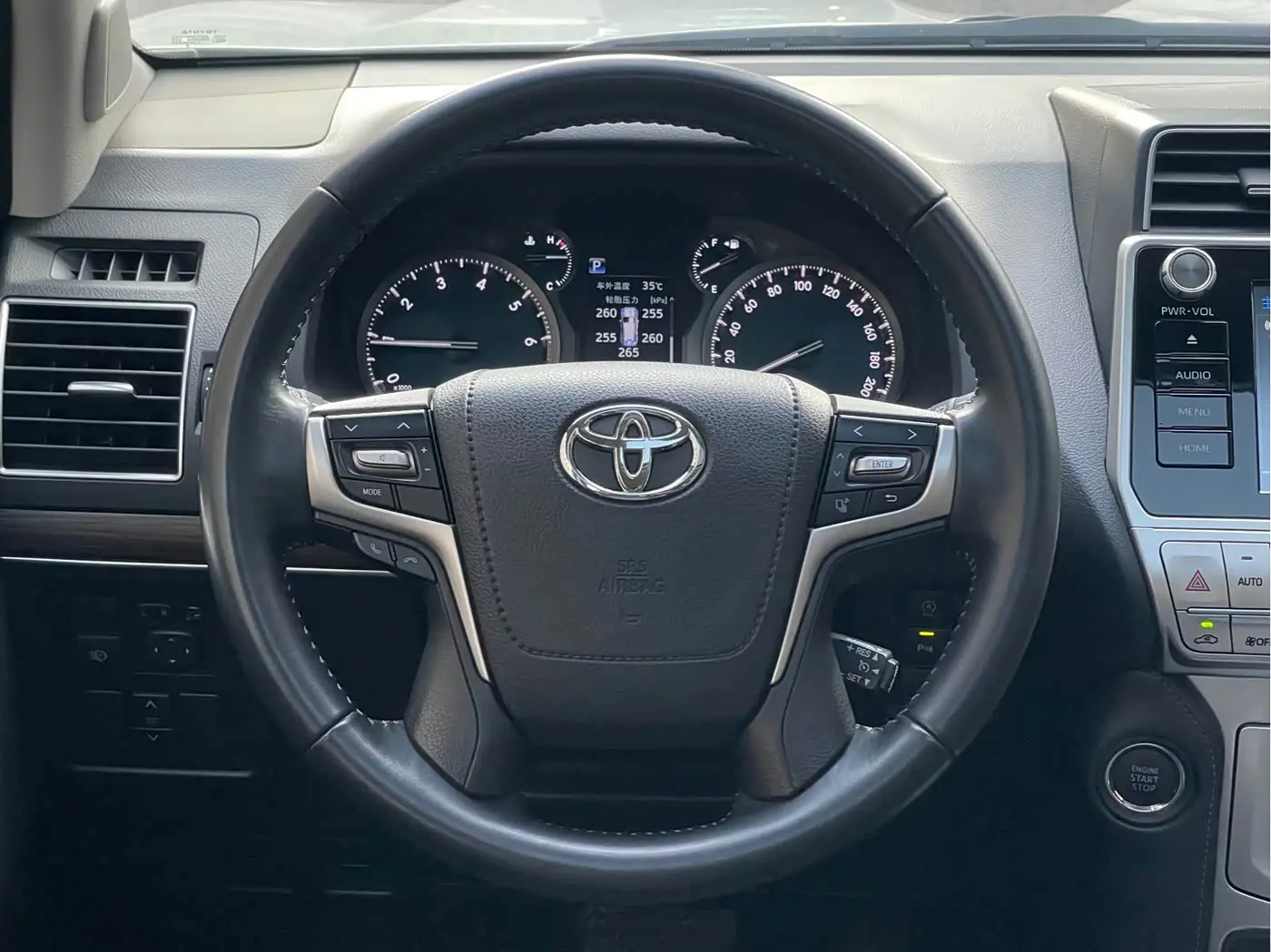 Toyota Prado 2018 — Photo 15/20