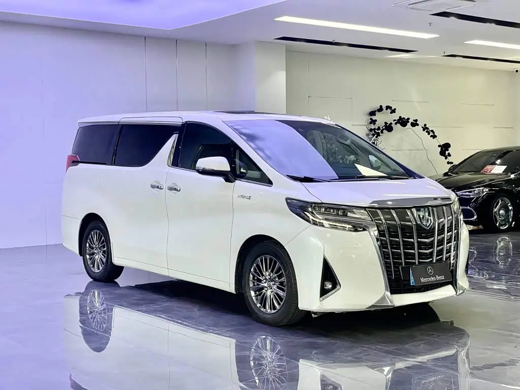 Toyota Alphard 2019 — Photo 7/20