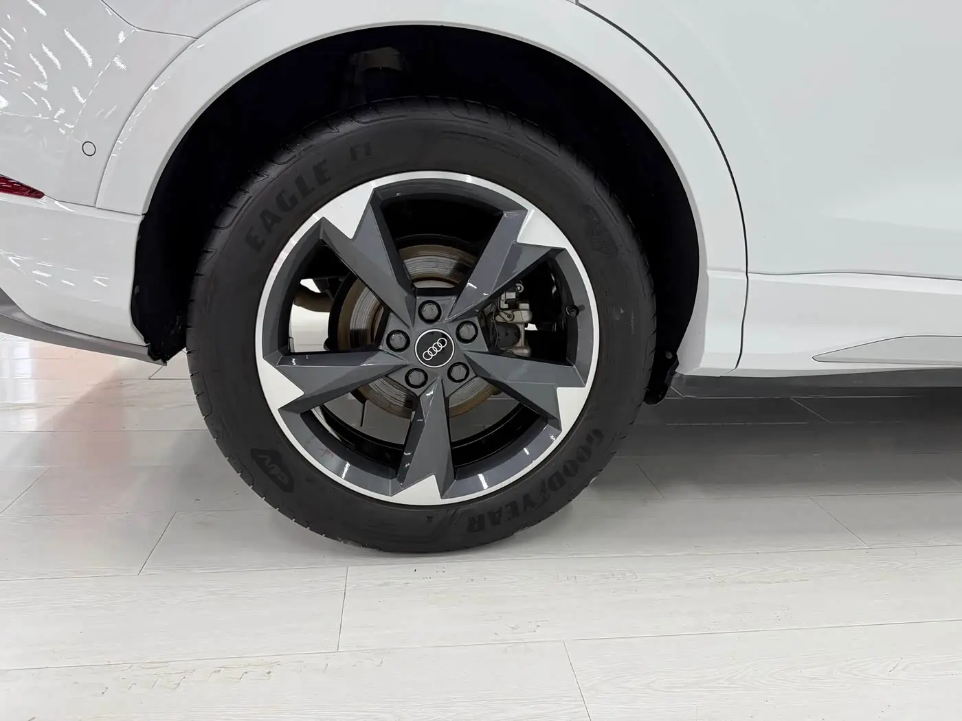 Audi Q3 2022 — Şəkil 20/20