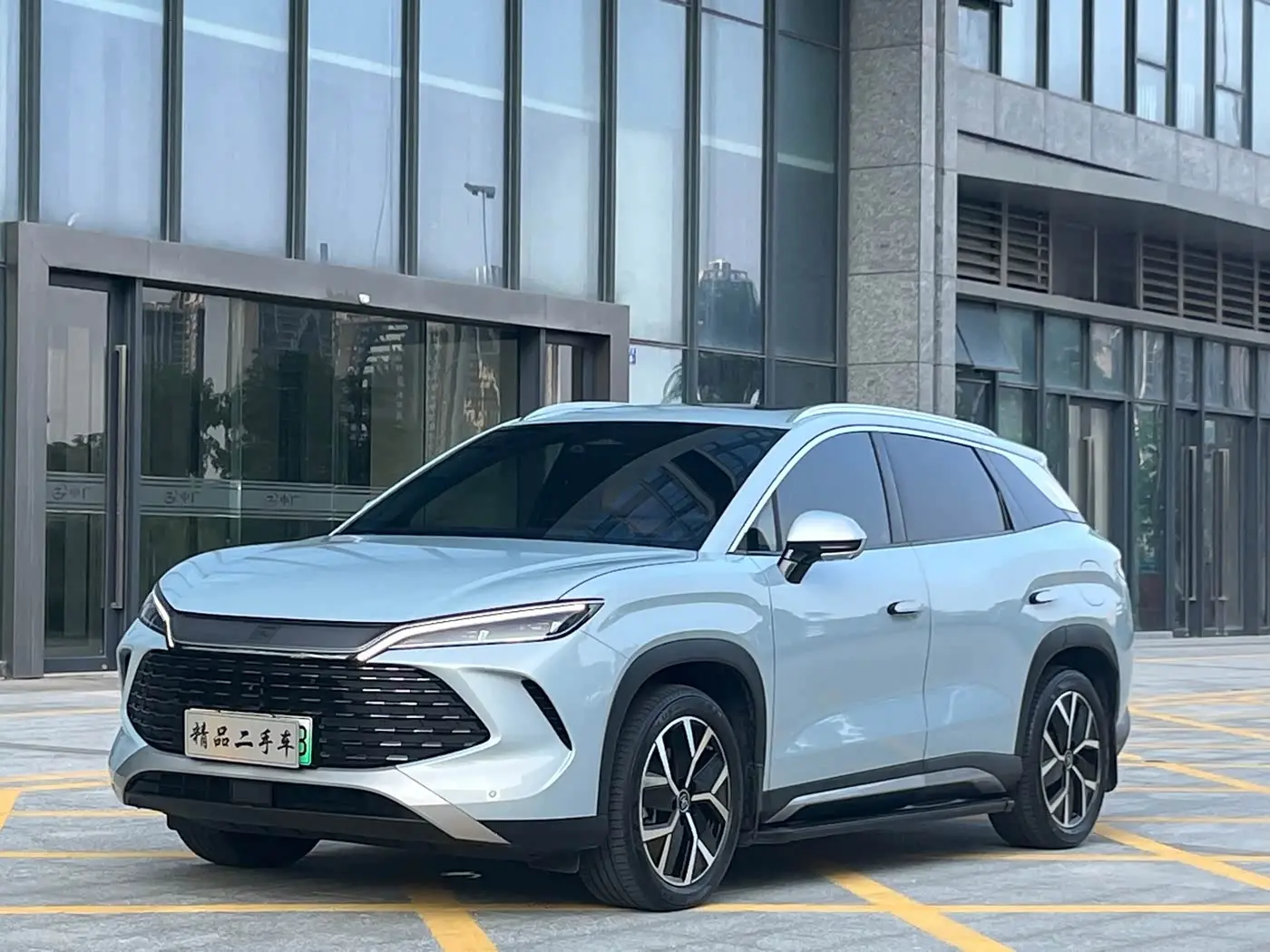 BYD Song L DM-i 2025 — Şəkil 1/15