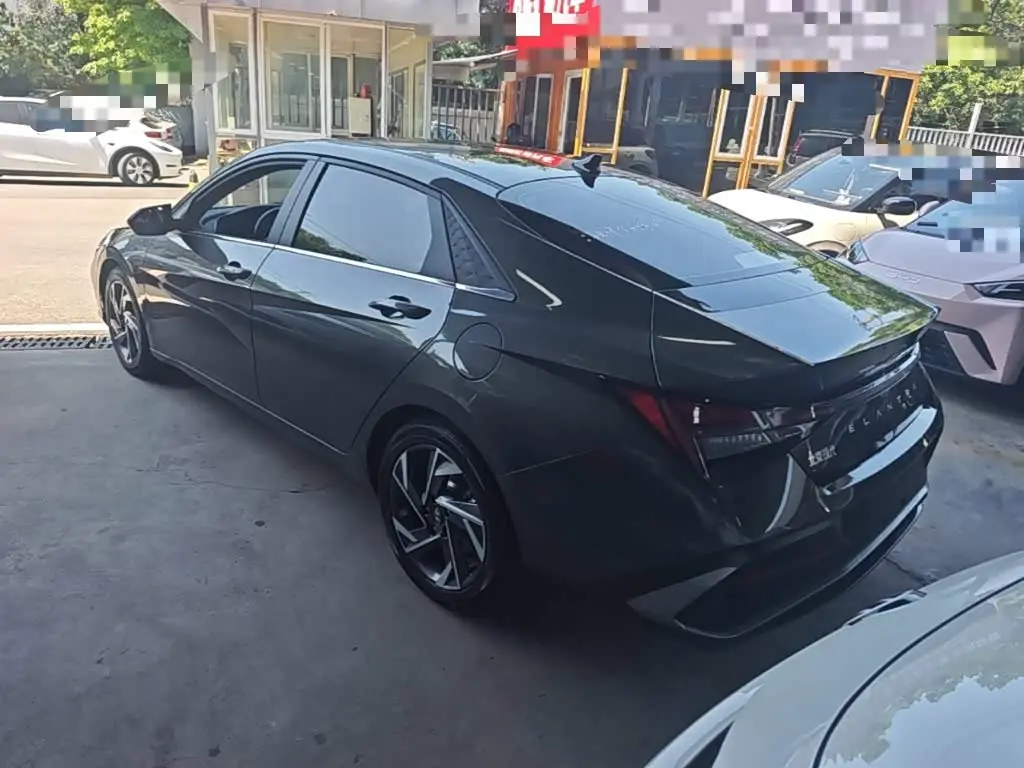 Hyundai Elantra 2025 — Şəkil 5/20