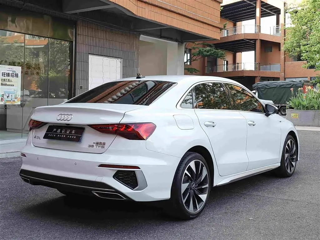 Audi A3 2024 — Photo 8/20