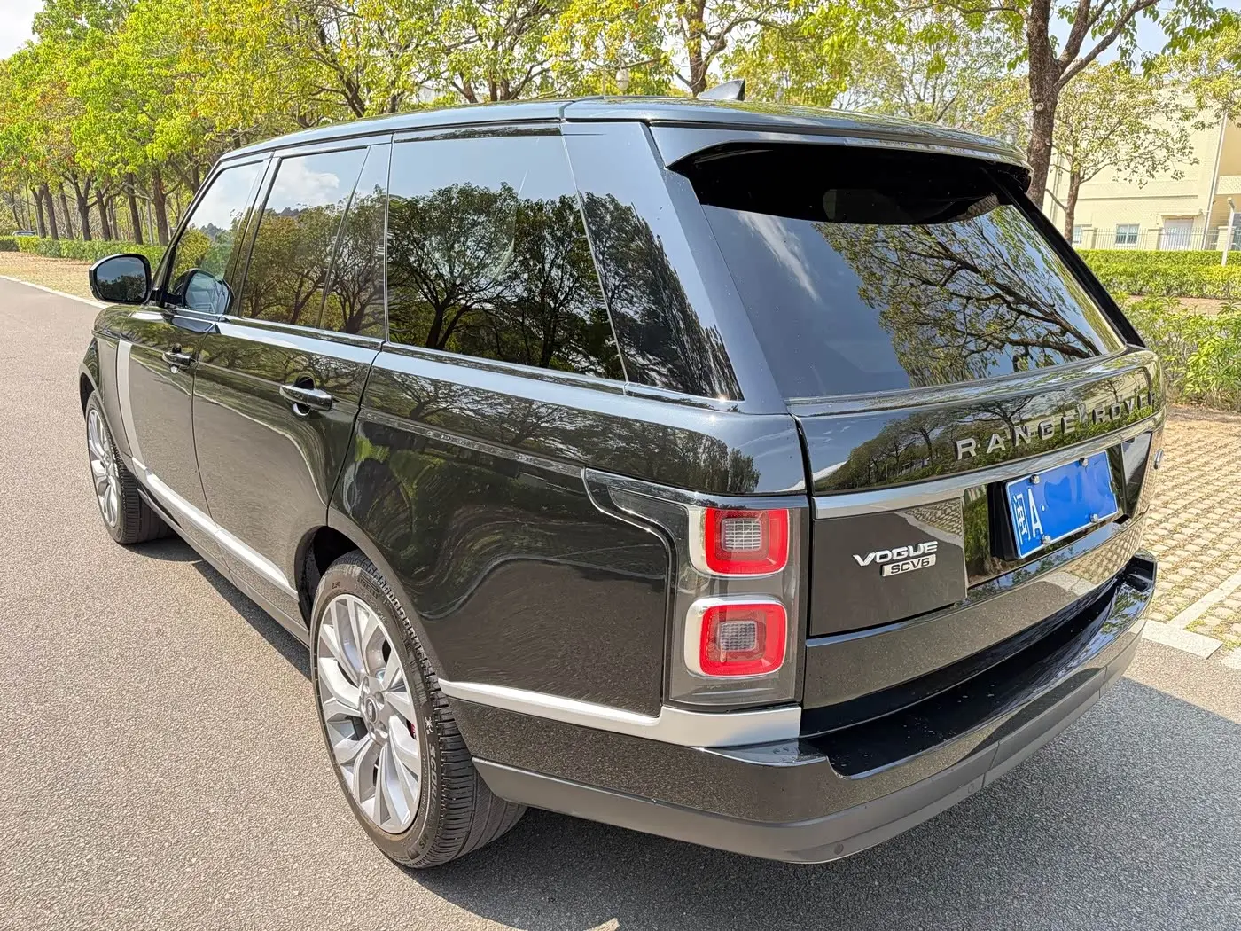 Land Rover Range Rover 2019 — Şəkil 6/16