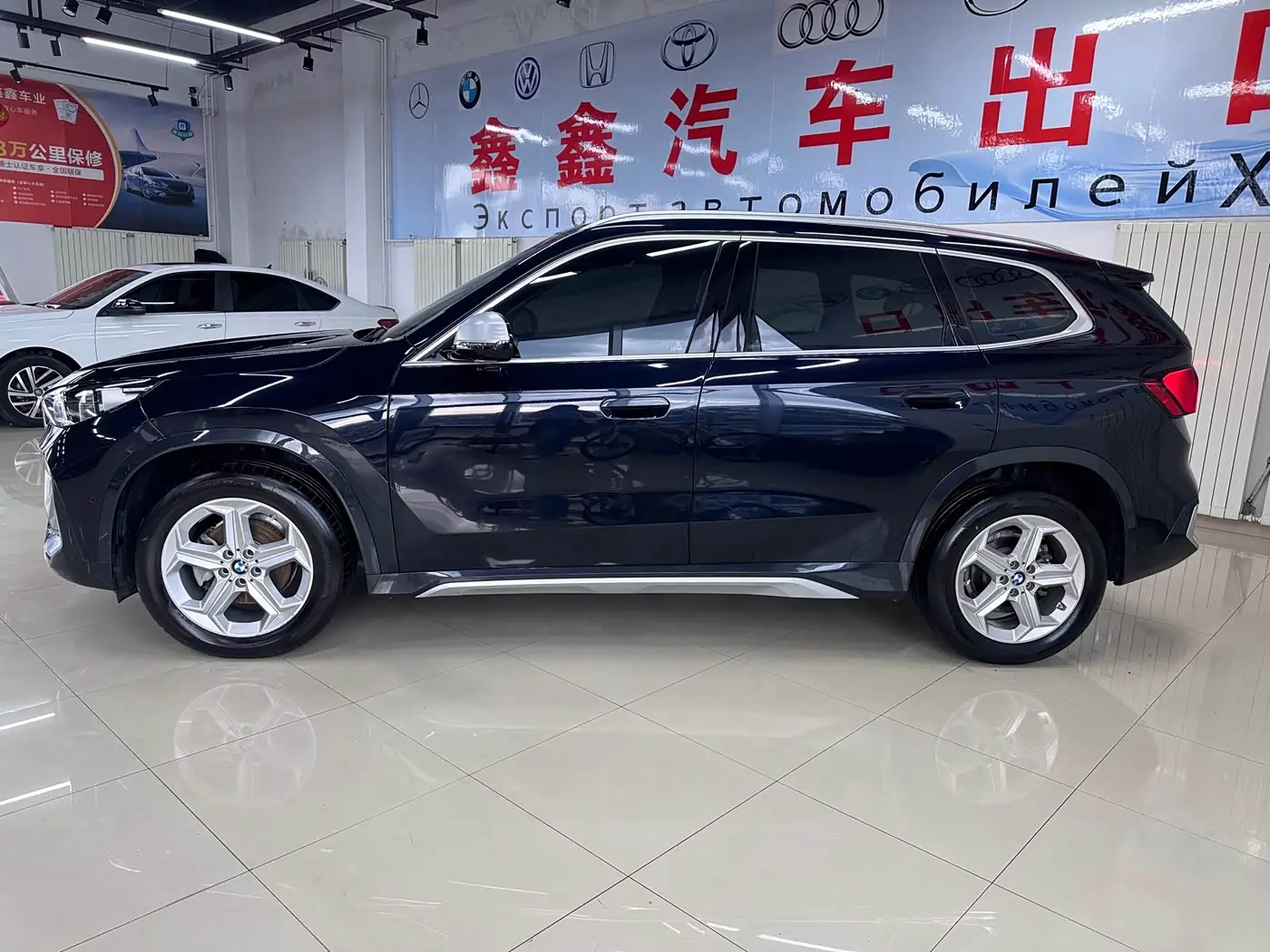 BMW X1 2023 — Photo 6/18