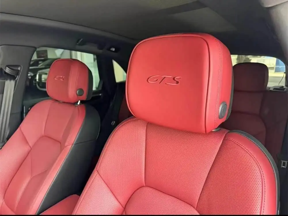 Porsche Macan 2022 — Photo 5/9