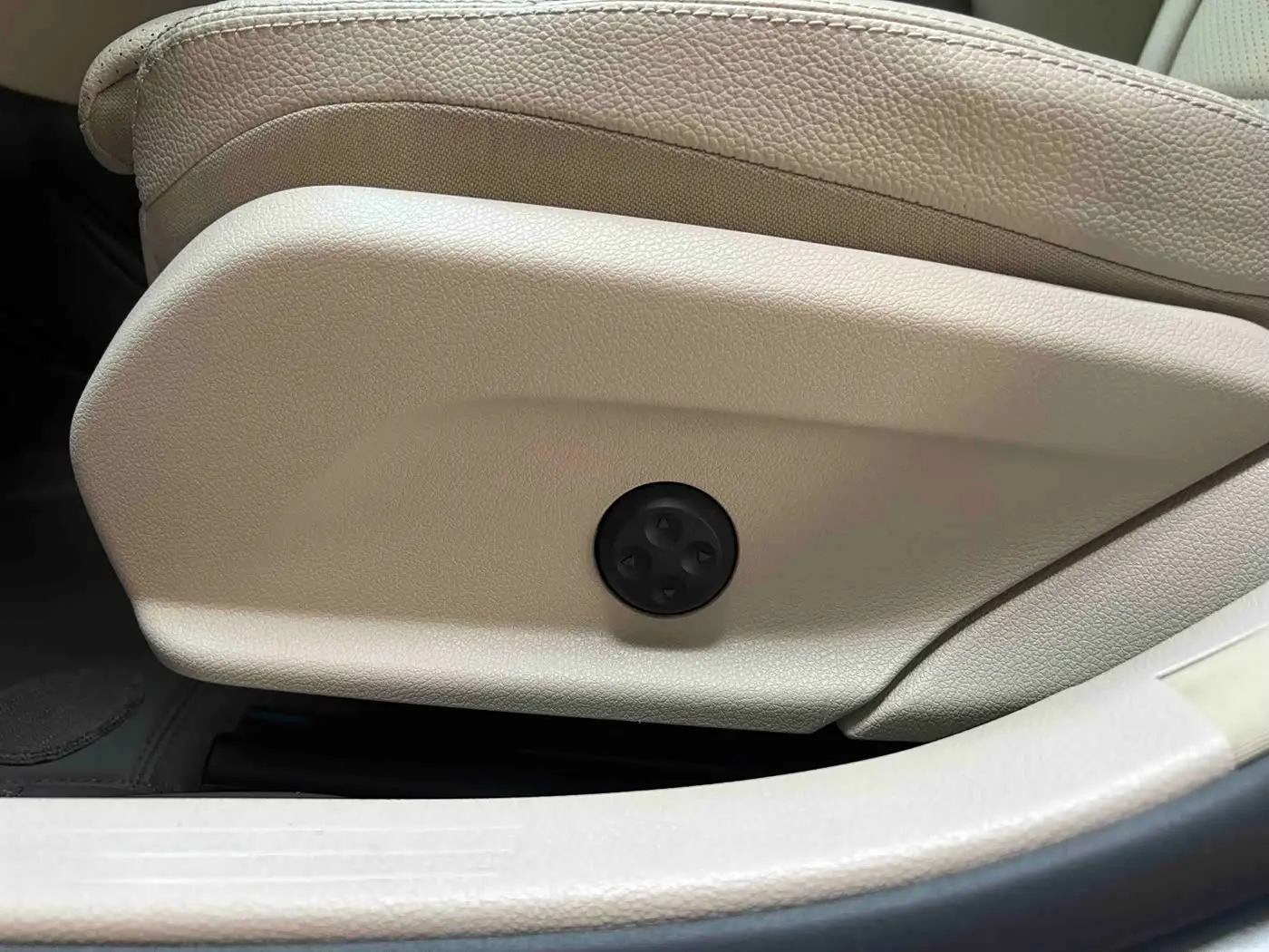 Mercedes-Benz C-Class 2015 — Şəkil 12/20