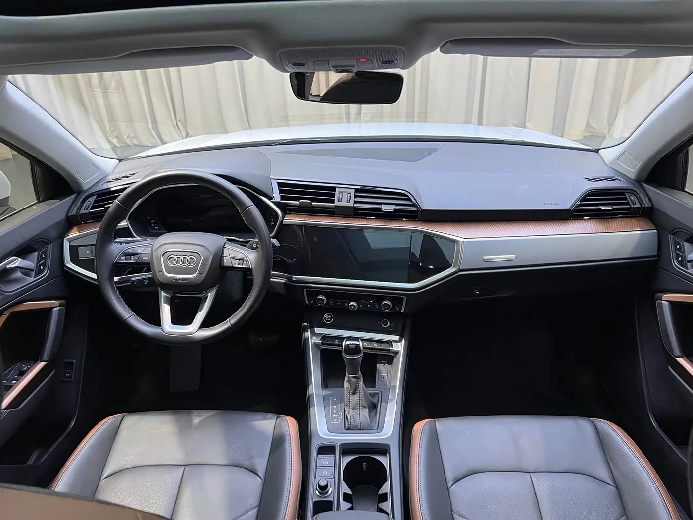 Audi Q3 2023 — Photo 9/20