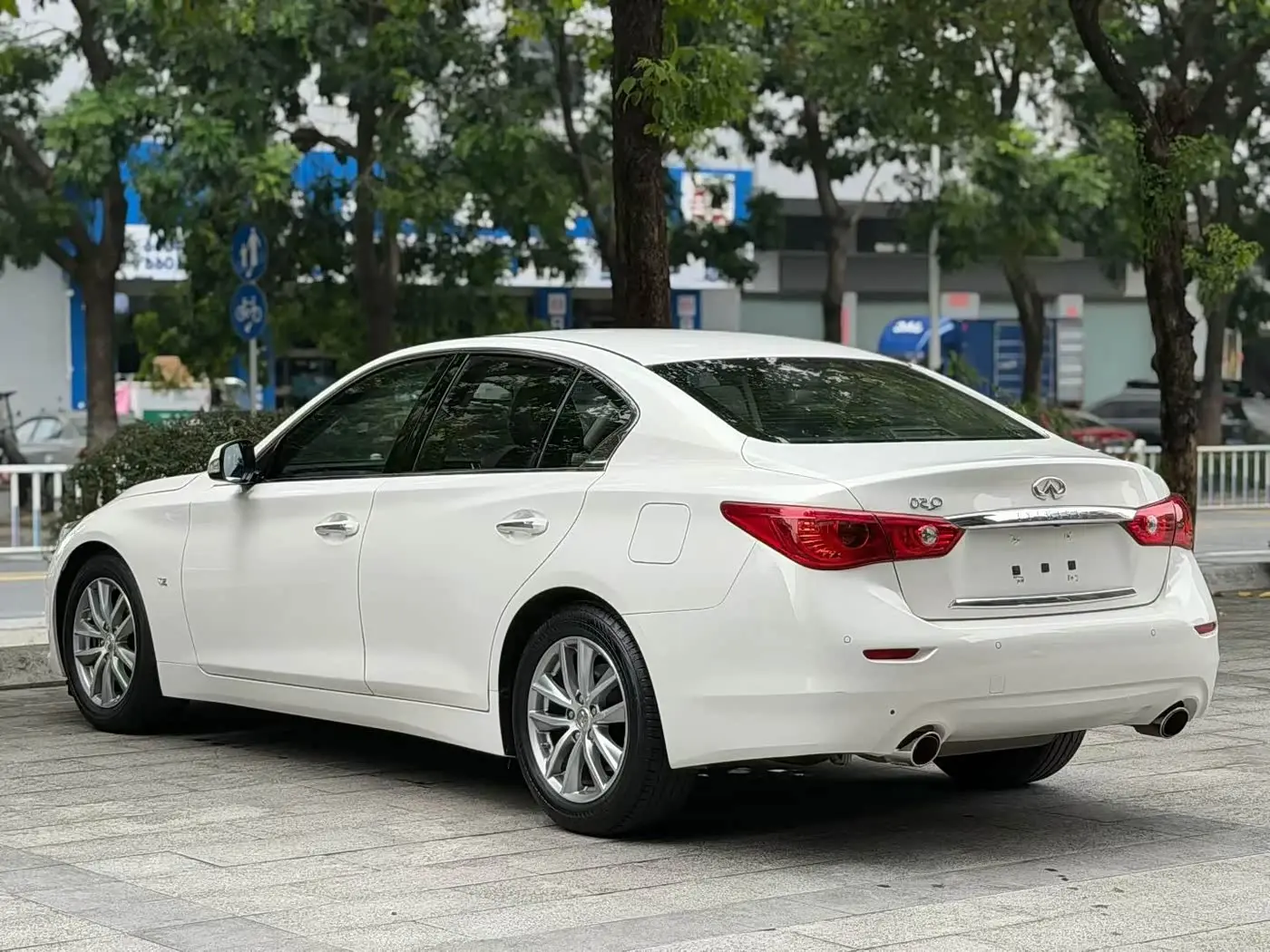 Infiniti Q50 2016 — Şəkil 7/9